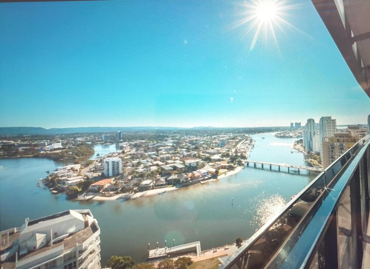 Circle Surfers Paradise Holidays Eksteriør billede